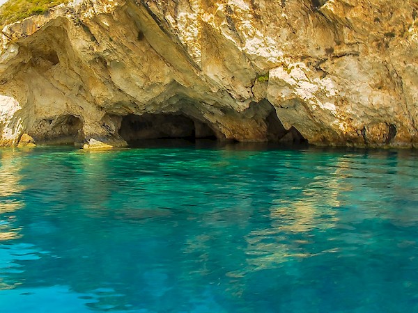 Keri Caves